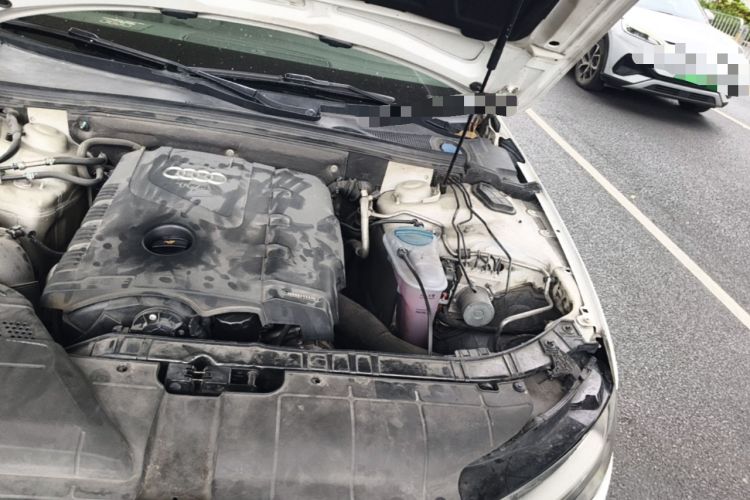 Used Audi A4L 2013 30 TFSI Automatic Comfort Model Engine Bay Left