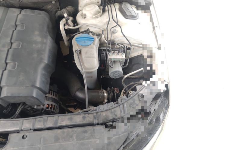 Used Audi A4L 2013 35 TFSI Automatic Standard Model Engine Bay Left