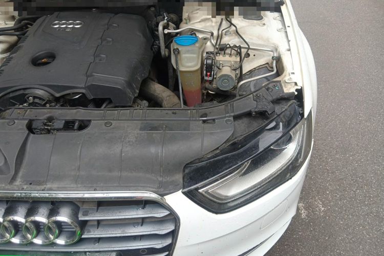 Used Audi A4L 2013 35 TFSI Automatic Technology Edition Engine Bay Left