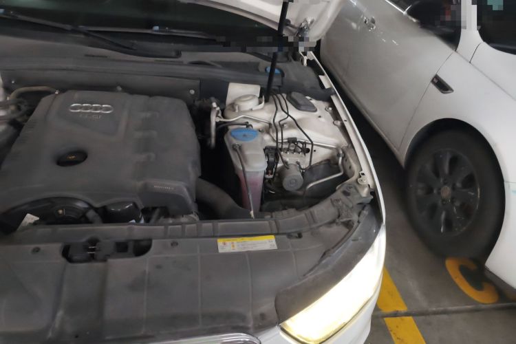 Used Audi A4L 2013 35 TFSI Automatic Luxury Model Engine Bay Left