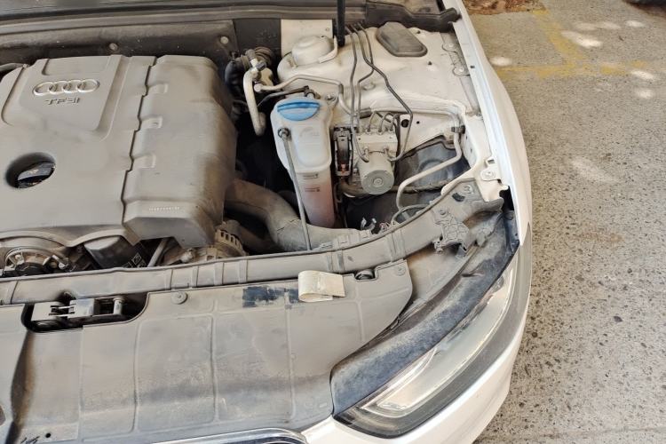 Used Audi A4L 2013 40 TFSI quattro Individual Sport Edition Engine Bay Left