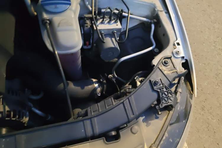 Used Audi A4L 2013 30 TFSI Automatic Comfort Model Engine Bay Left
