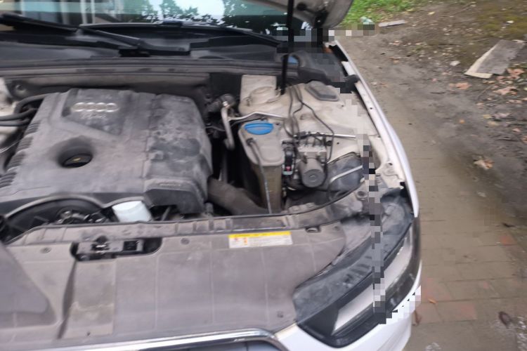 Used Audi A4L 2013 30 TFSI Automatic Comfort Model Engine Bay Left