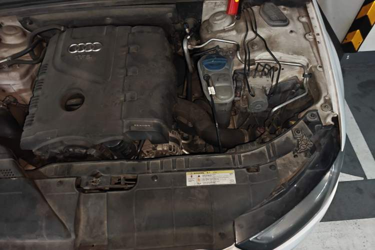 Used Audi A4L 2013 35 TFSI Automatic Standard Model Engine Bay Left