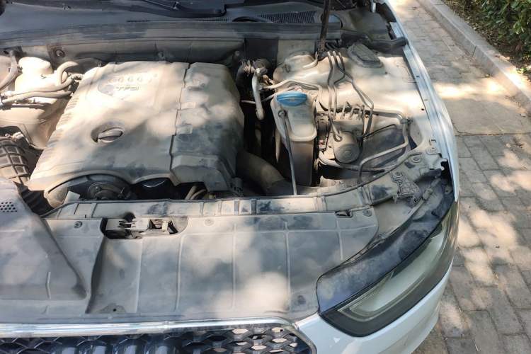 Used Audi A4L 2013 35 TFSI Automatic Standard Model Engine Bay Left