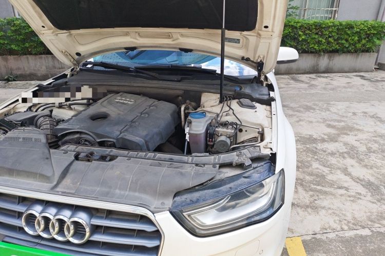 Used Audi A4L 2013 35 TFSI Automatic Technology Edition Engine Bay Left