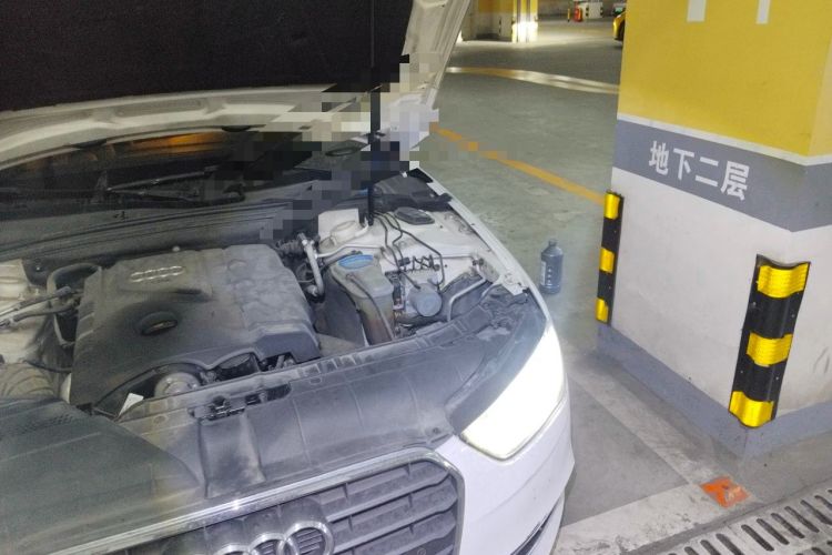 Used Audi A4L 2013 35 TFSI Automatic Technology Edition Engine Bay Left