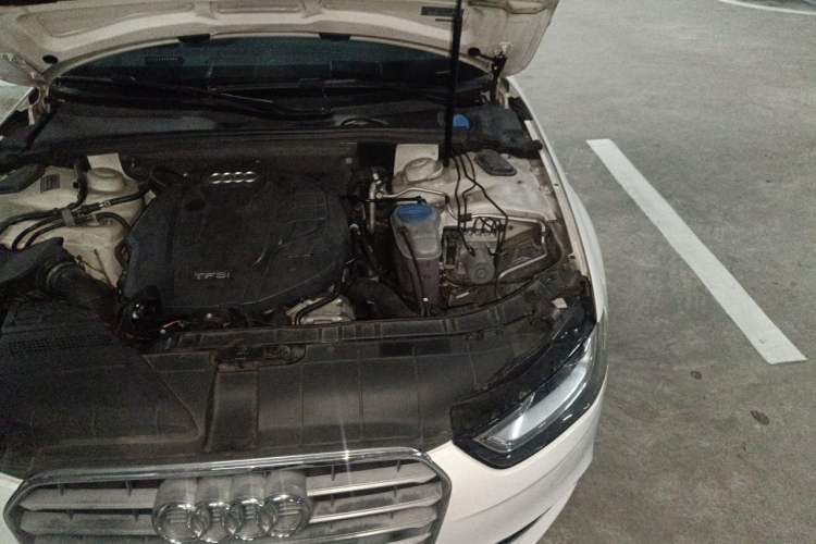 Used Audi A4L 2013 35 TFSI Automatic Standard Model Engine Bay Left