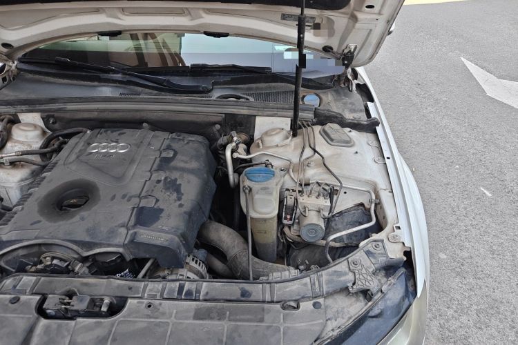 Used Audi A4L 2013 30 TFSI Automatic Comfort Model Engine Bay Left