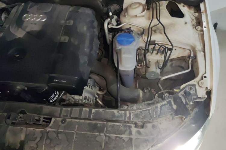 Used Audi A4L 2013 35 TFSI Automatic Standard Model Engine Bay Left
