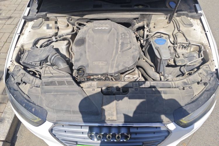 Used Audi A4L 2013 35 TFSI Automatic Comfort Model Engine Bay