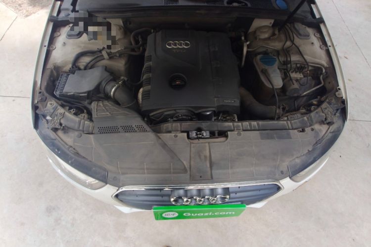 Used Audi A4L 2013 35 TFSI Automatic Standard Model Engine Bay