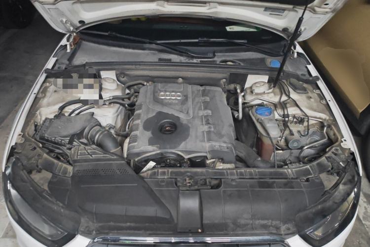 Used Audi A4L 2013 35 TFSI Automatic Comfort Model Engine Bay