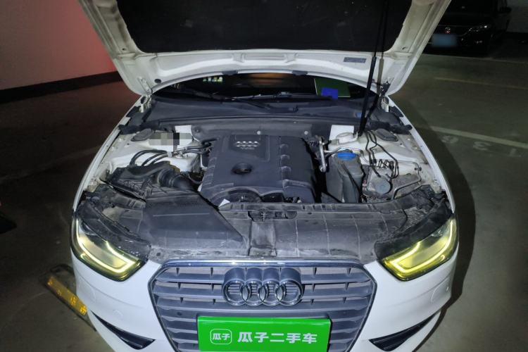 Used Audi A4L 2013 35 TFSI Automatic Comfort Model Engine Bay
