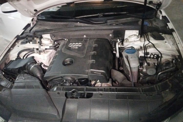 Used Audi A4L 2013 35 TFSI Automatic Comfort Model Engine Bay