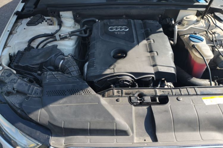 Used Audi A4L 2013 35 TFSI Automatic Standard Model Engine Bay Right