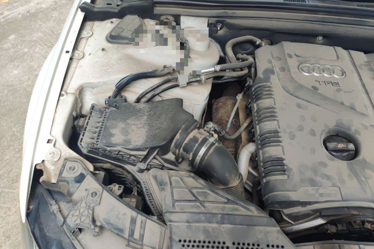 Used Audi A4L 2013 35 TFSI Automatic Standard Model Engine Bay Right