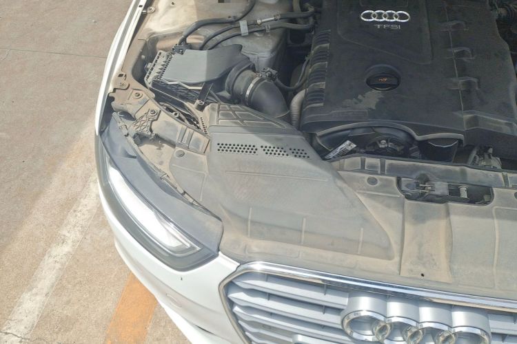 Used Audi A4L 2013 35 TFSI Automatic Standard Model Engine Bay Right