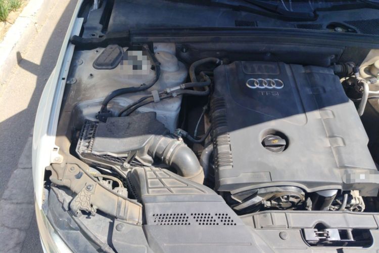 Used Audi A4L 2013 35 TFSI Automatic Comfort Model Engine Bay Right