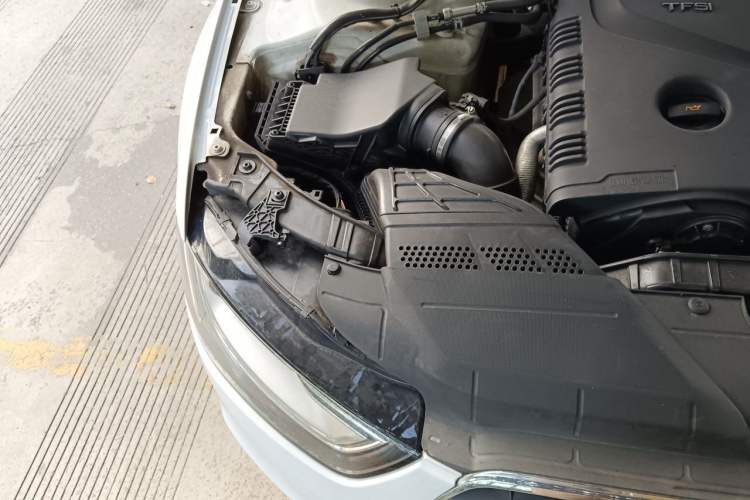 Used Audi A4L 2013 35 TFSI Automatic Standard Model Engine Bay Right