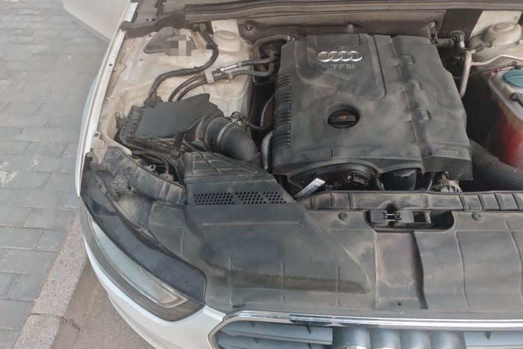 Used Audi A4L 2013 35 TFSI Automatic Standard Model Engine Bay Right