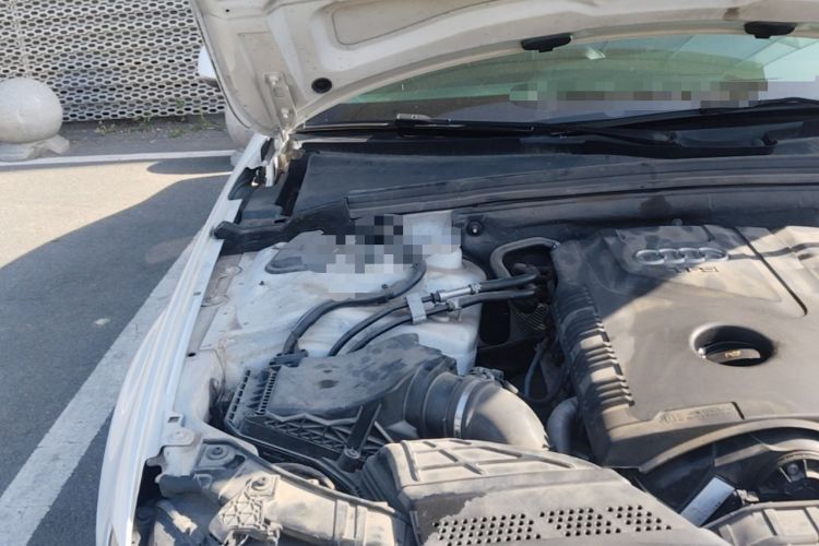 Used Audi A4L 2013 35 TFSI Automatic Comfort Model Engine Bay Right
