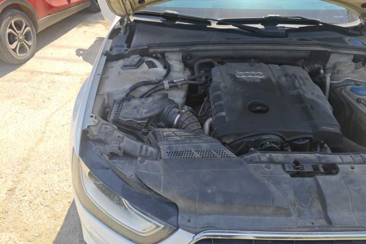 Used Audi A4L 2013 35 TFSI Automatic Standard Model Engine Bay Right