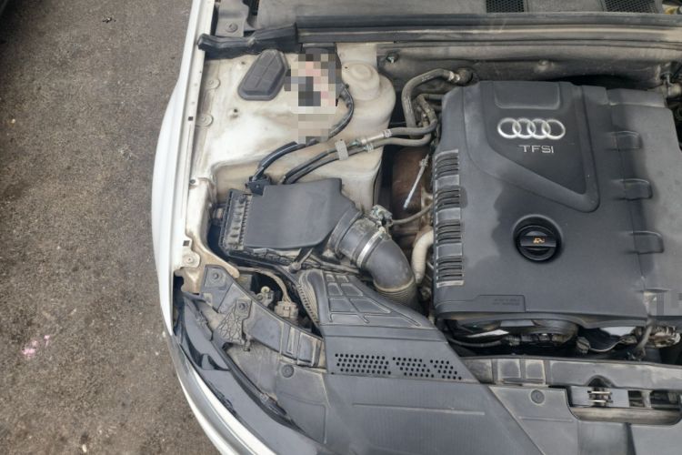 Used Audi A4L 2013 35 TFSI Automatic Technology Edition Engine Bay Right