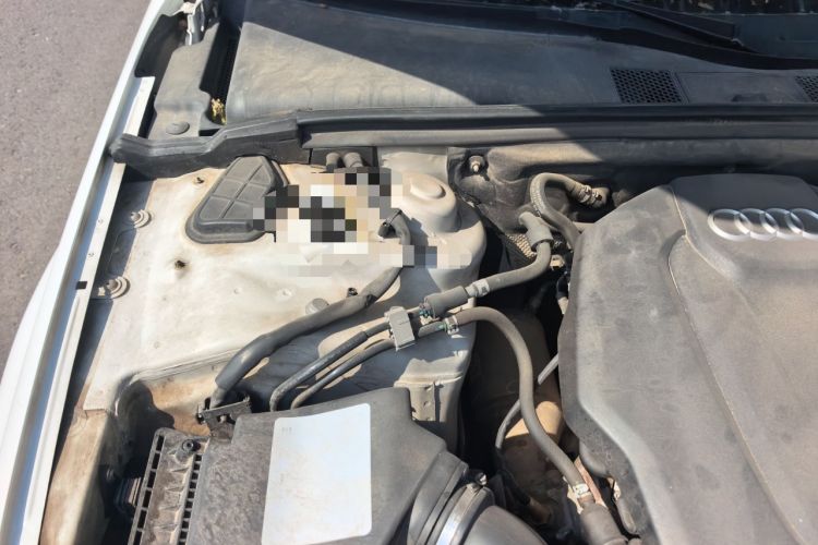 Used Audi A4L 2013 35 TFSI Automatic Comfort Model Engine Bay Right