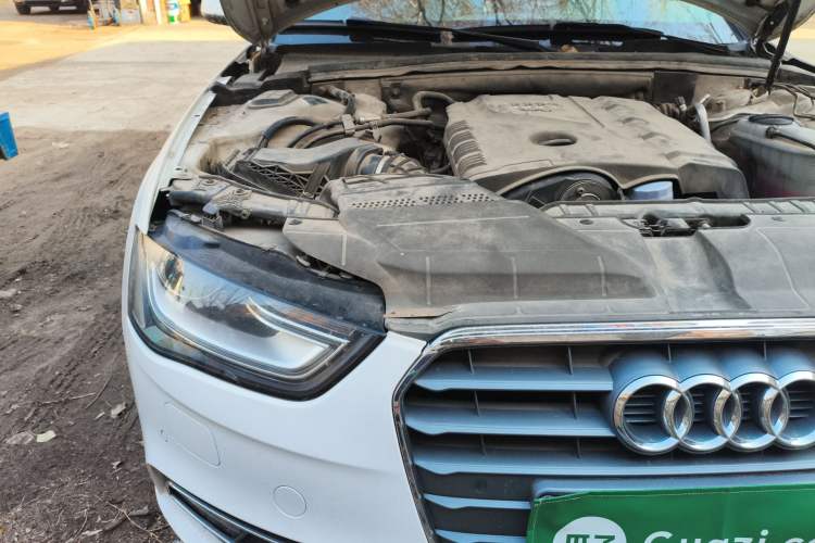 Used Audi A4L 2013 35 TFSI Automatic Comfort Model Engine Bay Right