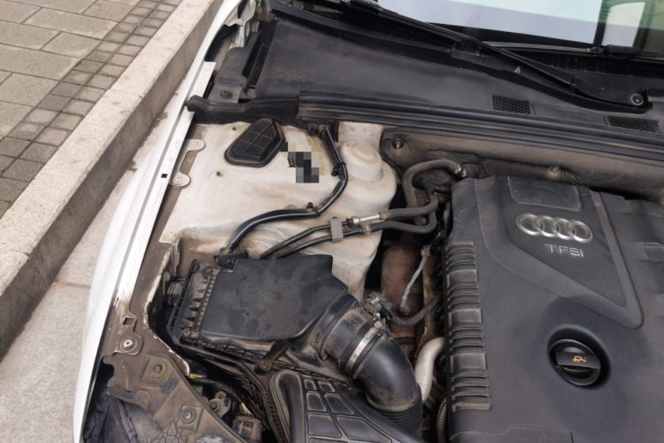 Used Audi A4L 2013 35 TFSI Automatic Technology Edition Engine Bay Right