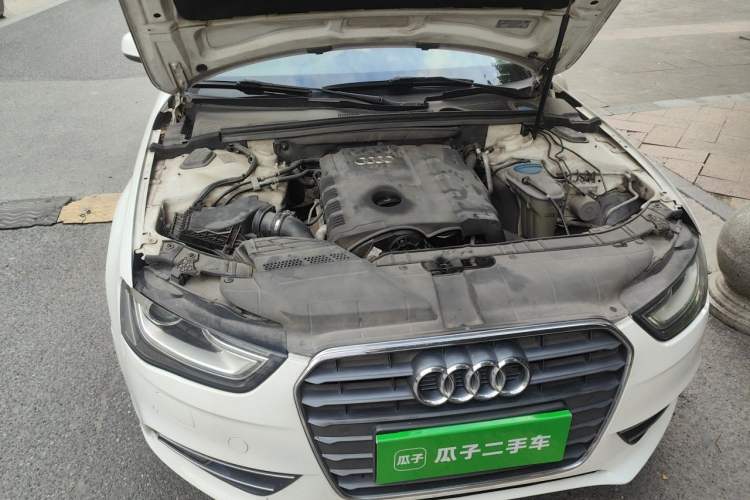 Used Audi A4L 2013 35 TFSI Automatic Comfort Model Engine Bay Right