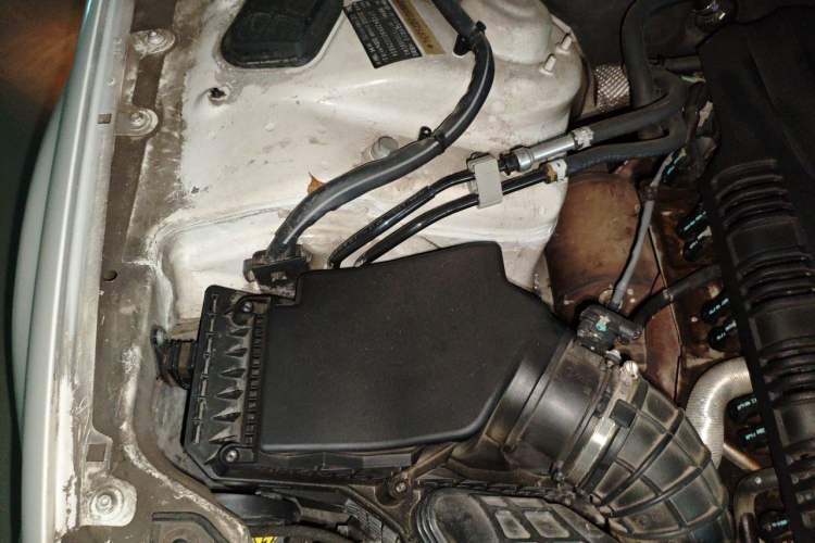 Used Audi A4L 2013 35 TFSI Automatic Comfort Model Engine Bay Right