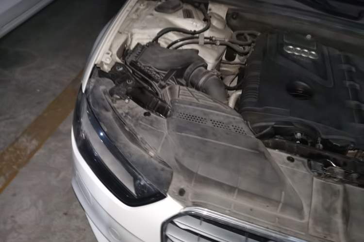 Used Audi A4L 2013 40 TFSI quattro Individual Sport Edition Engine Bay Right