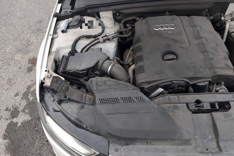 Used Audi A4L 2013 35 TFSI Automatic Standard Model Engine Bay Right