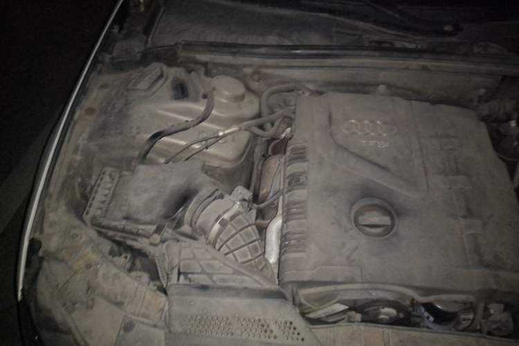 Used Audi A4L 2013 35 TFSI Automatic Standard Model Engine Bay Right