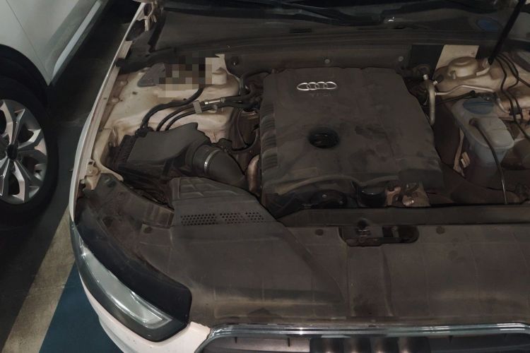 Used Audi A4L 2013 35 TFSI Automatic Standard Model Engine Bay Right