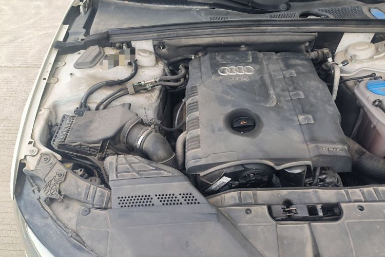Used Audi A4L 2013 35 TFSI Automatic Standard Model Engine Bay Right