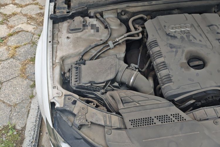Used Audi A4L 2013 35 TFSI Automatic Comfort Model Engine Bay Right
