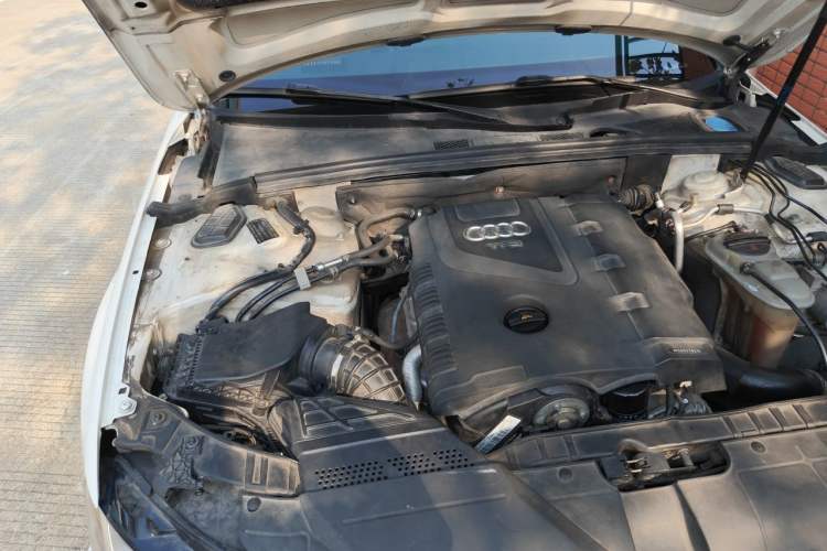 Used Audi A4L 2013 30 TFSI Automatic Comfort Model Engine Bay Right