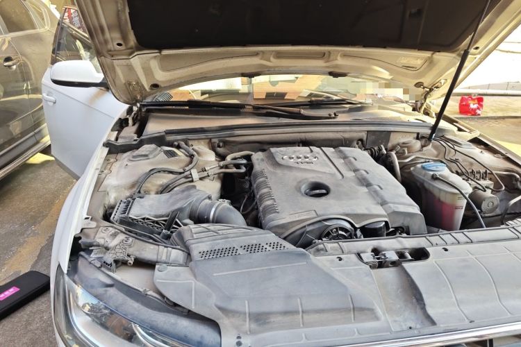 Used Audi A4L 2013 35 TFSI Automatic Standard Model Engine Bay Right