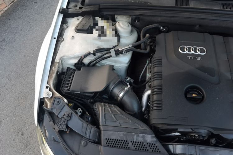 Used Audi A4L 2013 35 TFSI Automatic Comfort Model Engine Bay Right