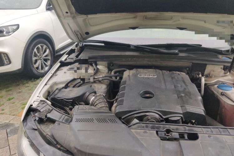 Used Audi A4L 2013 35 TFSI Automatic Comfort Model Engine Bay Right