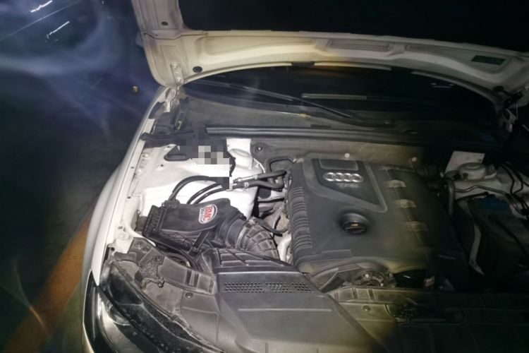 Used Audi A4L 2013 35 TFSI Automatic Comfort Model Engine Bay Right