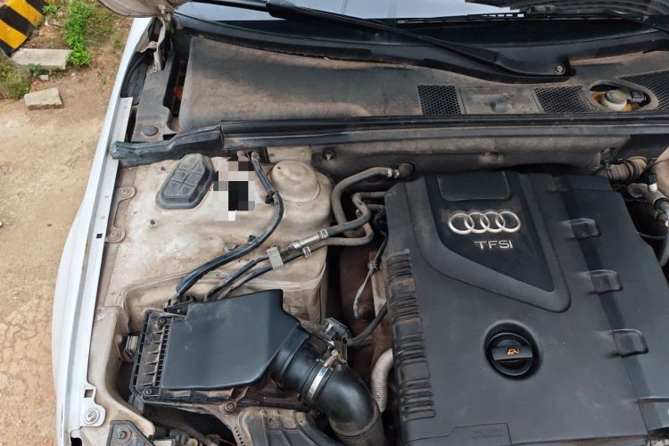 Used Audi A4L 2013 30 TFSI Automatic Comfort Model Engine Bay Right