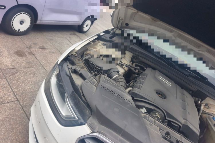 Used Audi A4L 2013 35 TFSI Automatic Comfort Model Engine Bay Right