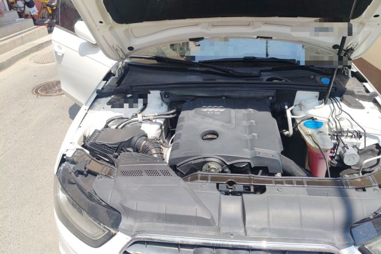 Used Audi A4L 2013 35 TFSI Automatic Comfort Model Engine Bay Right