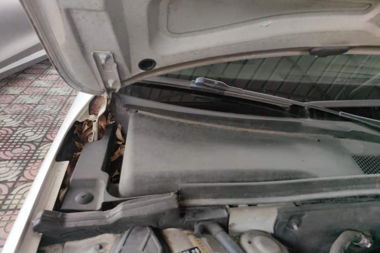 Used Audi A4L 2013 35 TFSI Automatic Comfort Model Engine Bay Right