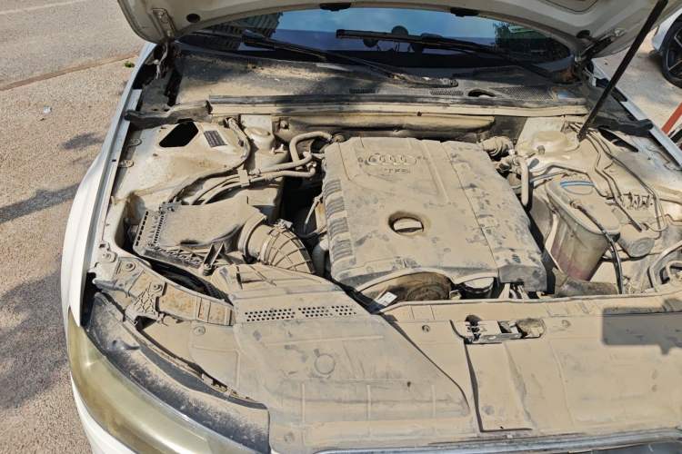 Used Audi A4L 2013 30 TFSI Automatic Comfort Model Engine Bay Right