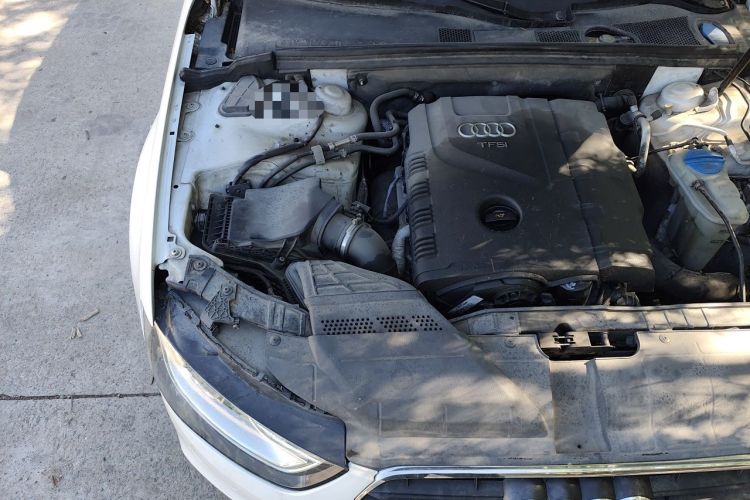 Used Audi A4L 2013 35 TFSI Automatic Standard Model Engine Bay Right